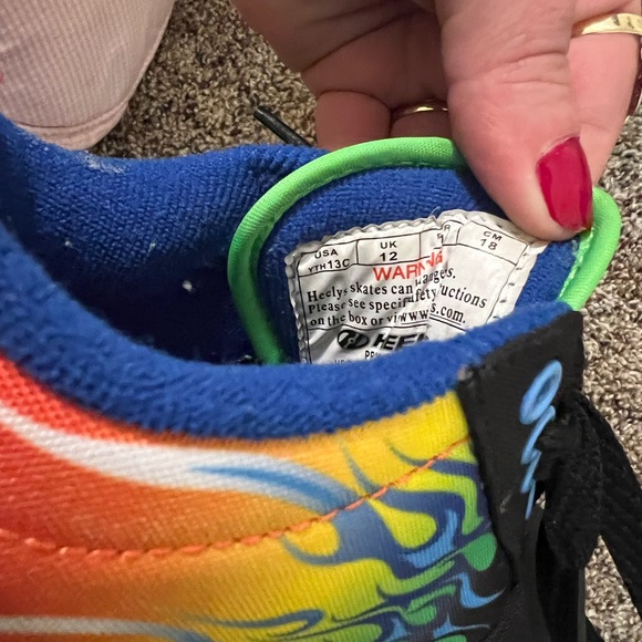 Heelys flames 13c - Picture 2 of 2